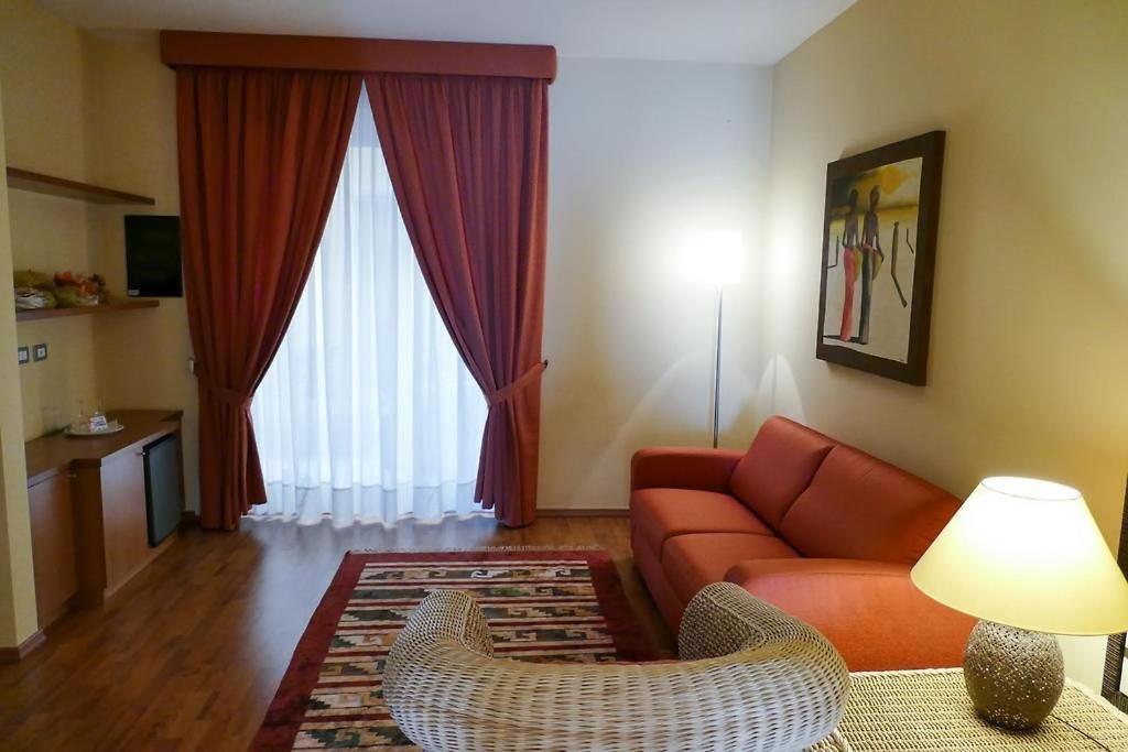 Stella Charming & Luxury Rooms Конверсано Экстерьер фото